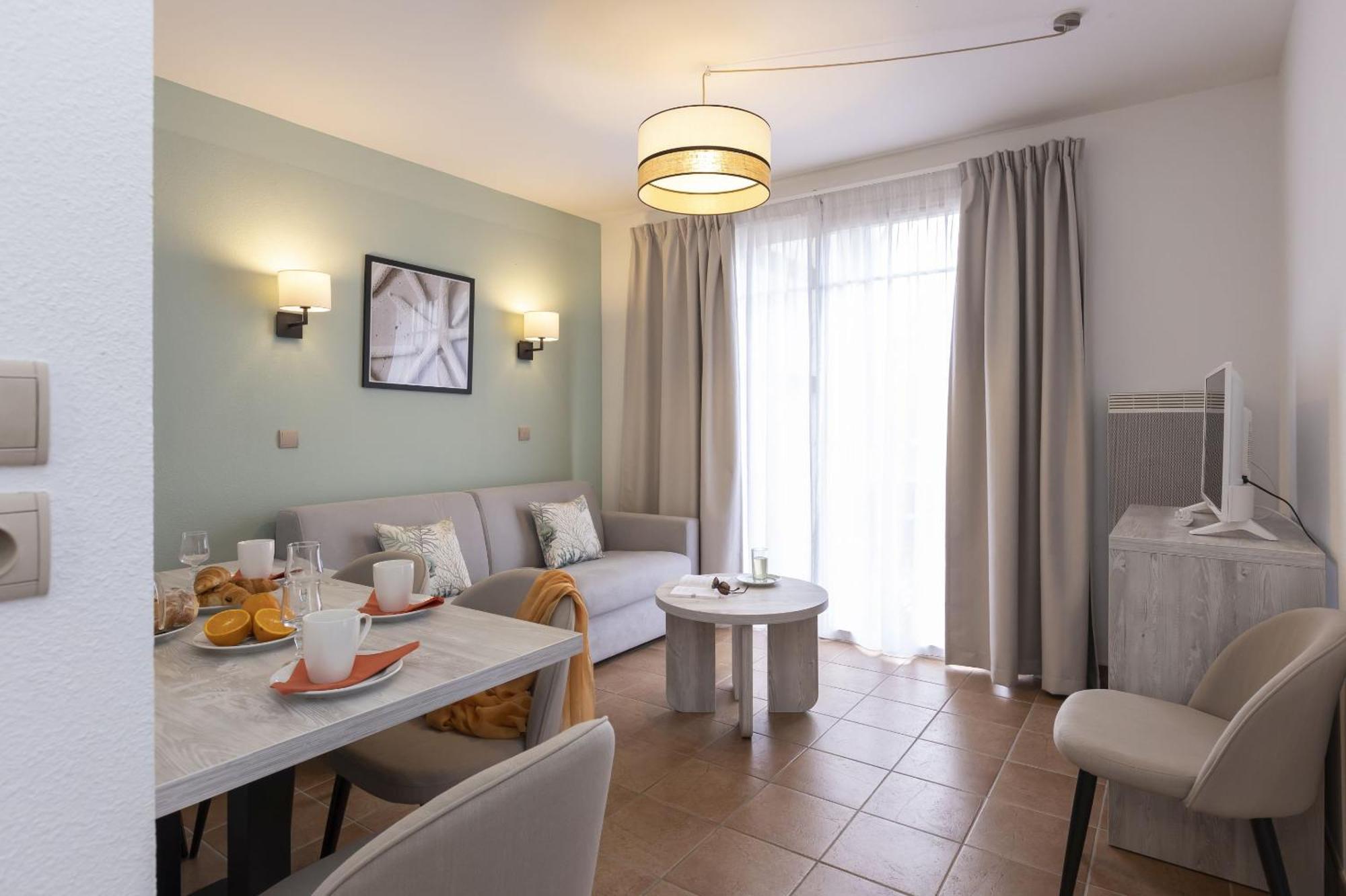 Résidence Prestige Odalys Les Greens Du Bassin 3*