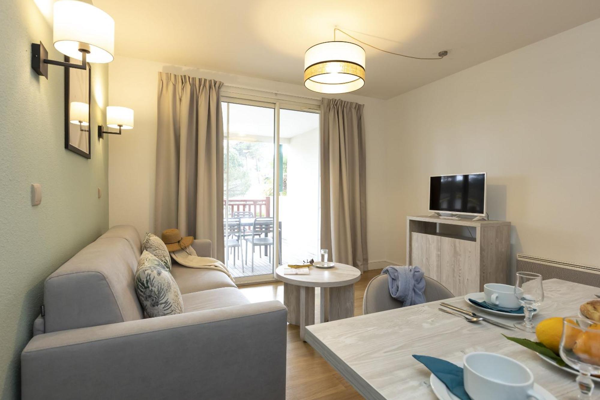 Résidence Prestige Odalys Les Greens Du Bassin Village de vacances